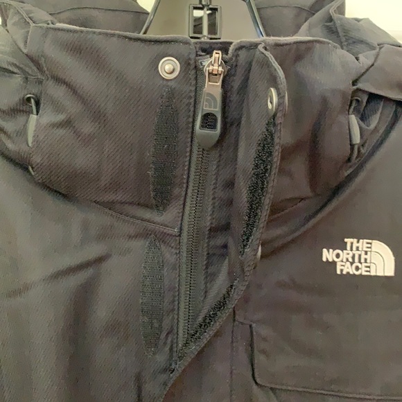 Great condition The North Face 550 down jacket size M - Picture 9 of 14